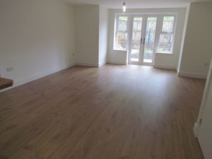 Lounge/Diner- click for photo gallery